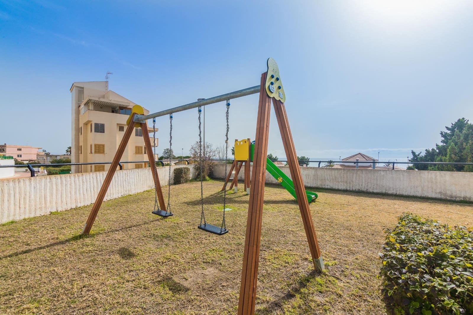 3 camera da letto Bungalow da affitare come casa vacanza in Santa Pola con piscina garage - 1.300 € (Rif: 7426232)