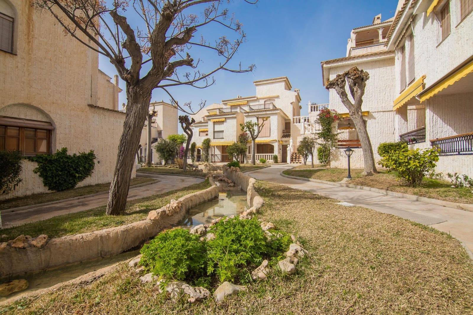 3 camera da letto Bungalow da affitare come casa vacanza in Santa Pola con piscina garage - 1.300 € (Rif: 7426232)