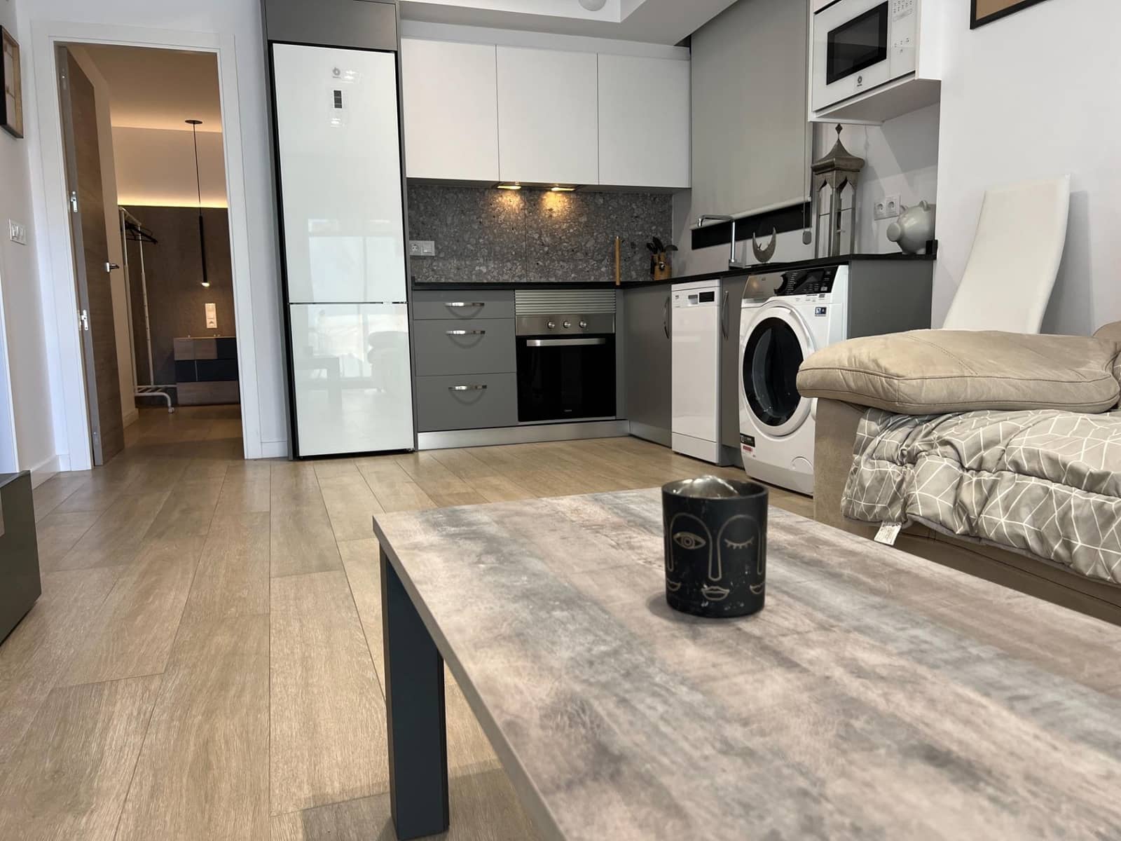 1 soveværelse Lejlighed til leje i Elche / Elx - € 775 (Ref: 7855783)