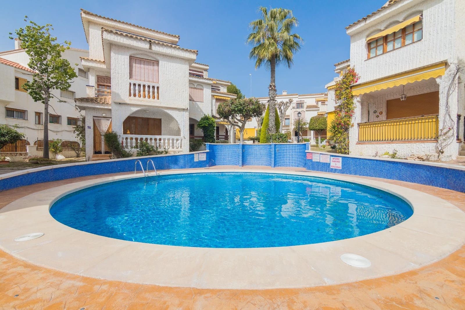 3 sovrum Bungalow för semesterbostäder i Santa Pola med pool garage - 1 300 € (Ref: 8166949)