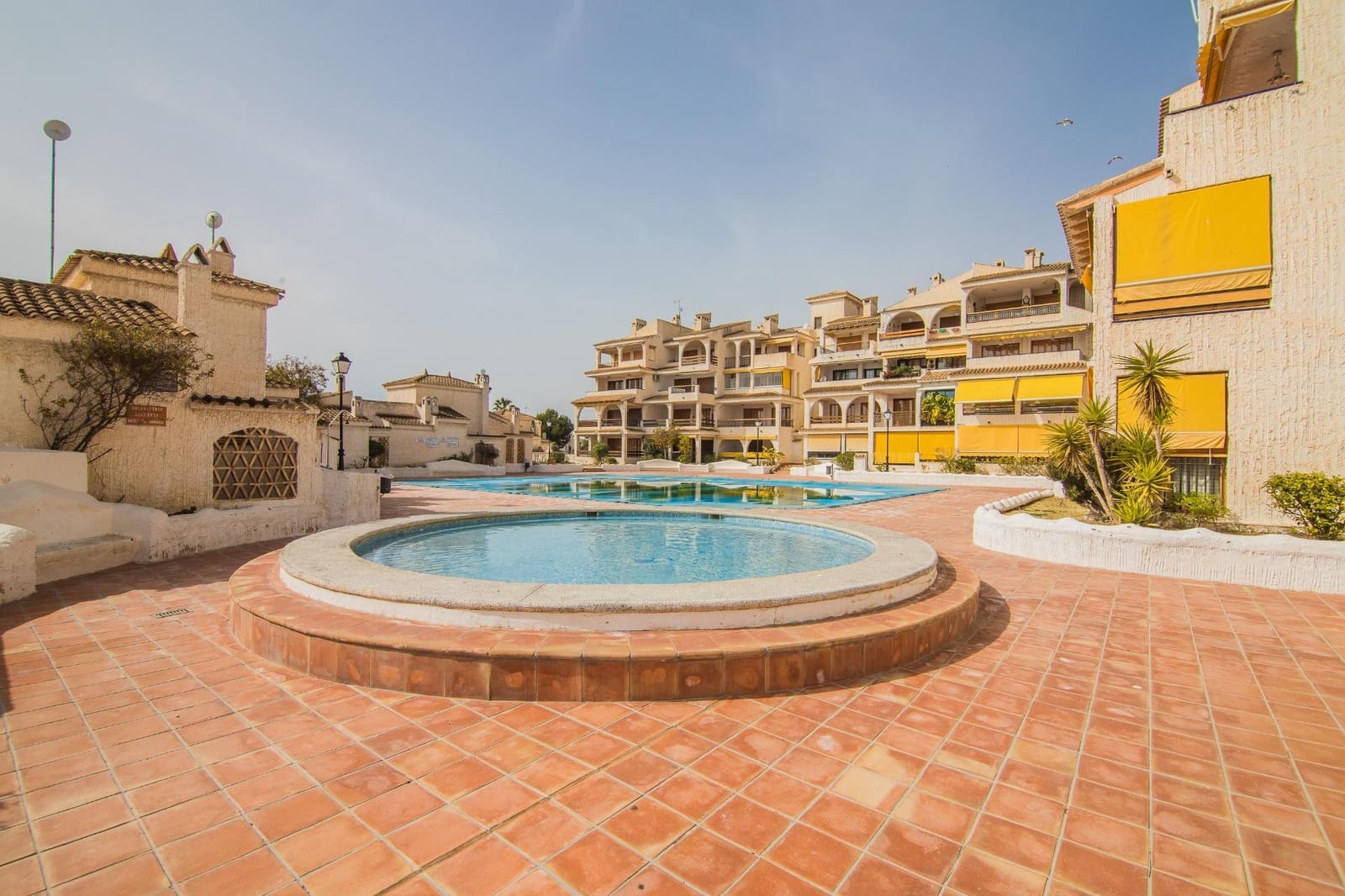 3 sovrum Bungalow för semesterbostäder i Santa Pola med pool garage - 1 300 € (Ref: 8166949)