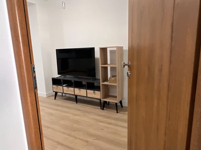 Piso de 2 habitaciones en Centro, Elche / Elx en alquiler - 875 € (Ref: 8202058)