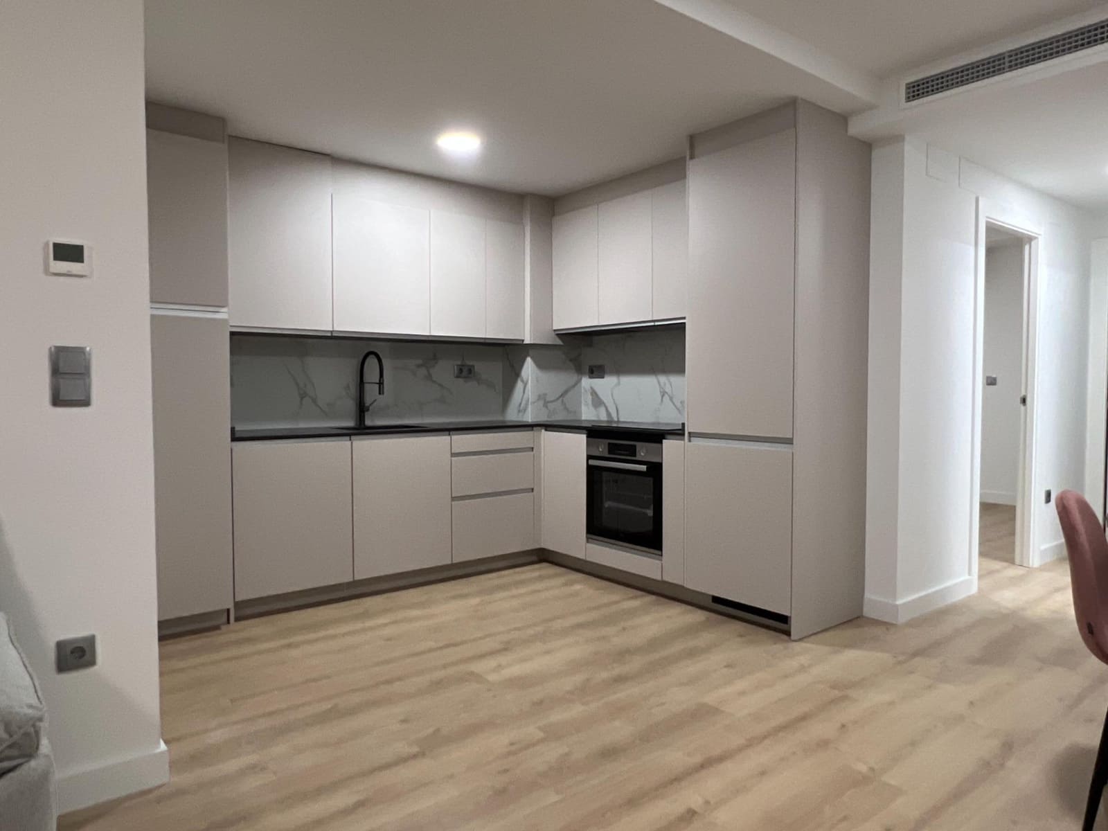 Piso de 2 habitaciones en Elche / Elx en alquiler - 875 € (Ref: 8202058)