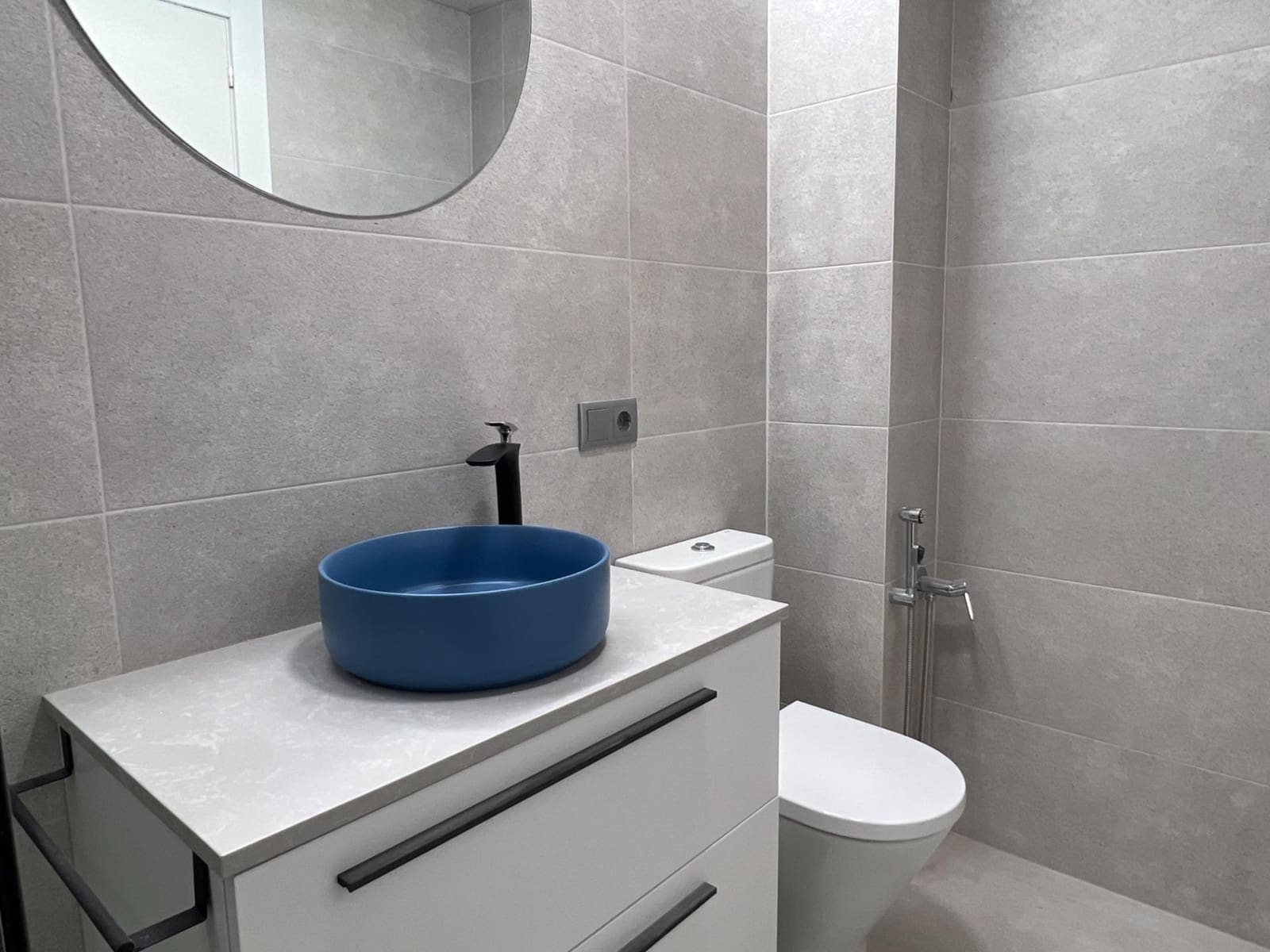 Piso de 2 habitaciones en Elche / Elx en alquiler - 875 € (Ref: 8202058)