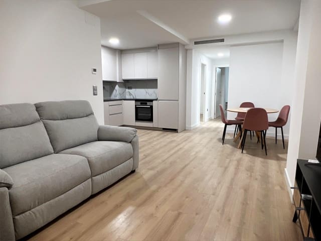 2 quarto Apartamento para arrendar em Centro, Elche / Elx - 875 € (Ref: 8202058)