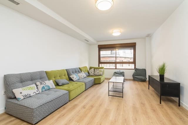 7 makuuhuone Yksiö vuokrattavana paikassa Centro, Elche / Elx - 370 € (Ref: 8333779)