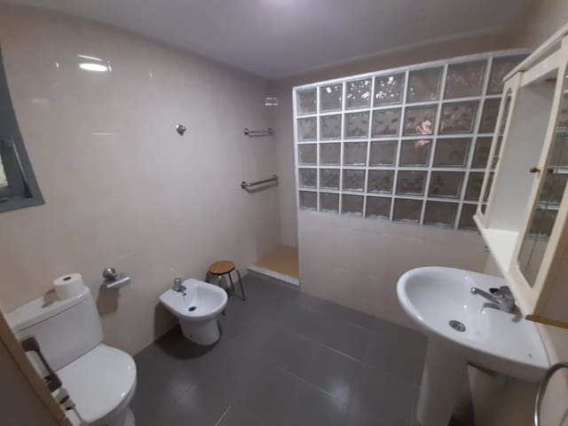 4 slaapkamer Flat te huur in Altabix, Elche / Elx - € 320 (Ref: 8415657)