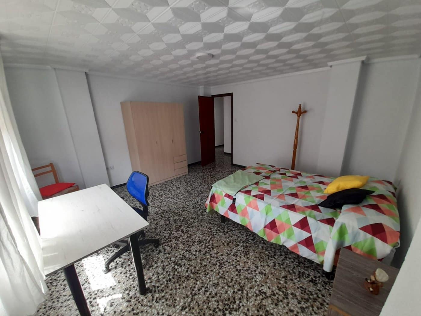 4 Zimmer Wohnung zu vermieten in Elche / Elx - 320 € (Ref: 8415657)