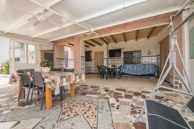 5 makuuhuone Huvila myytävänä paikassa Peña de las Águilas, Elche / Elx mukana uima-altaan - 390 000 € (Ref: 8426335)