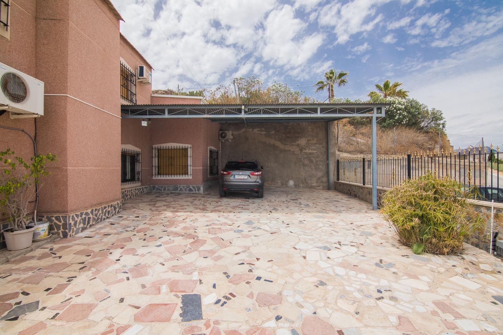 5 soveværelse Villa til salg i Elche / Elx med swimmingpool - € 390.000 (Ref: 8426335)