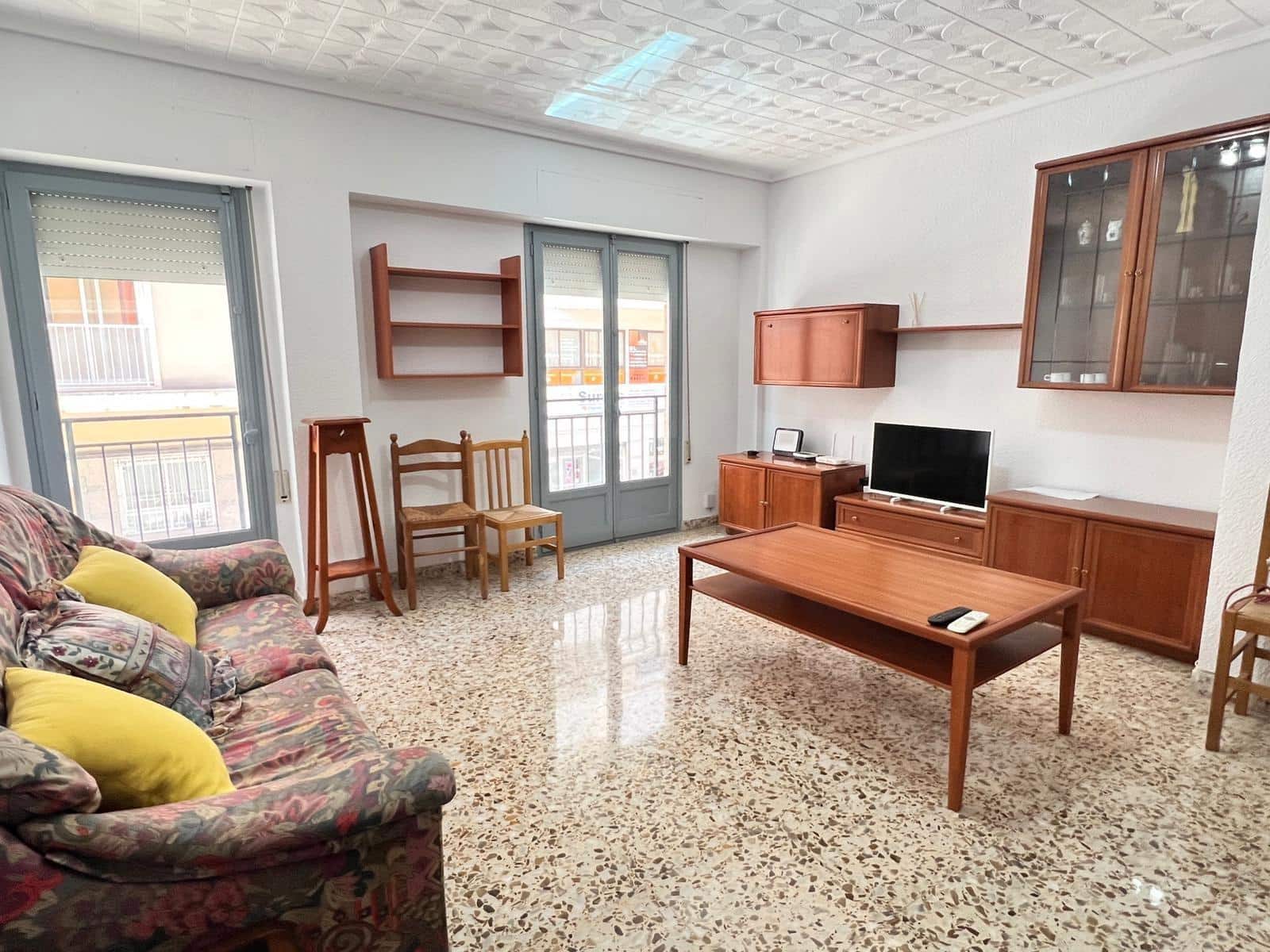 4 soveværelse Lejlighed til leje i Elche / Elx - € 300 (Ref: 8542134)