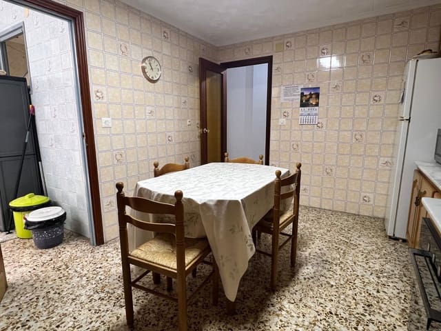4 soveværelse Lejlighed til leje i Sector V, Elche / Elx - € 300 (Ref: 8542134)