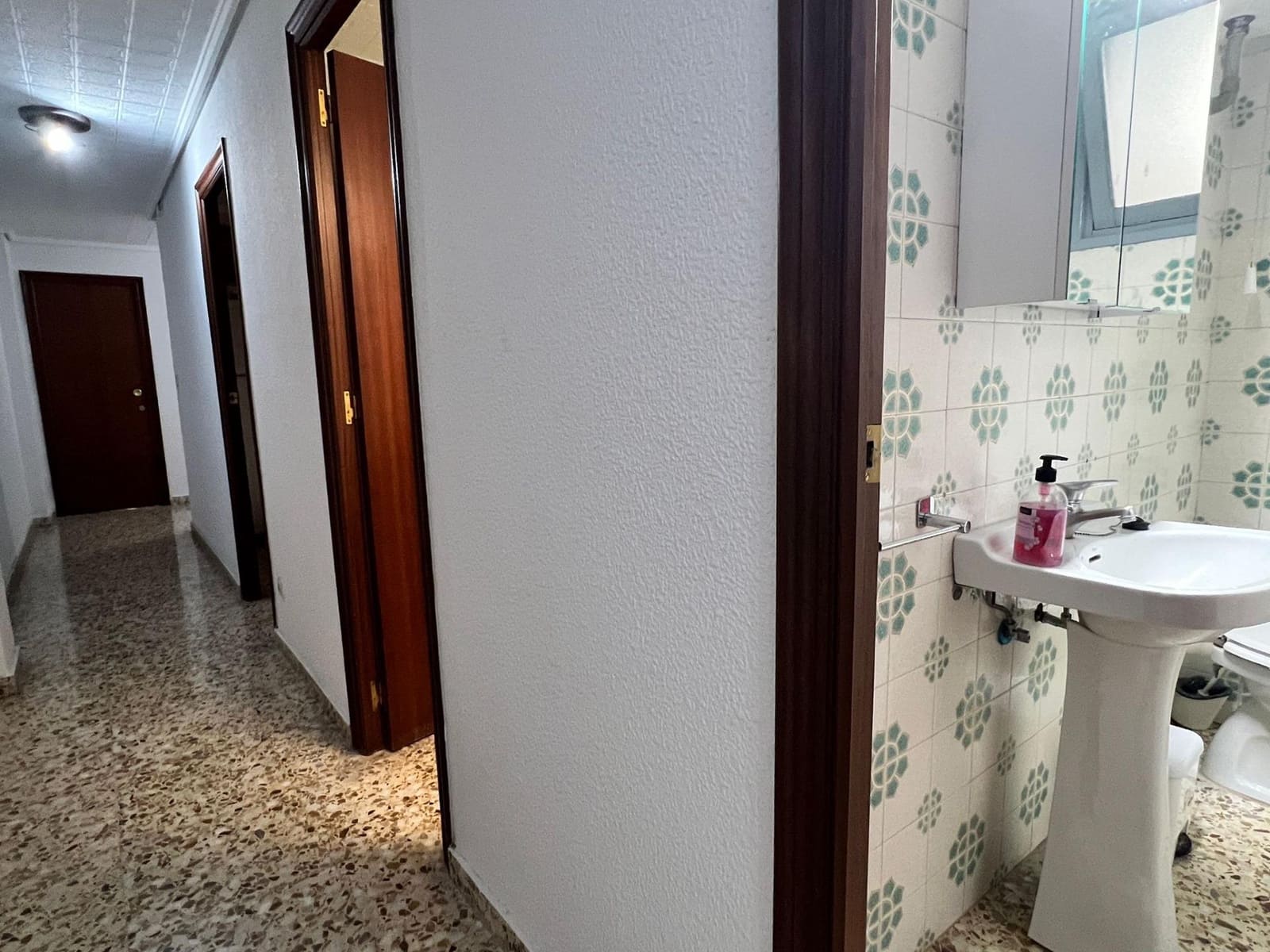 4 soveværelse Lejlighed til leje i Elche / Elx - € 300 (Ref: 8542134)