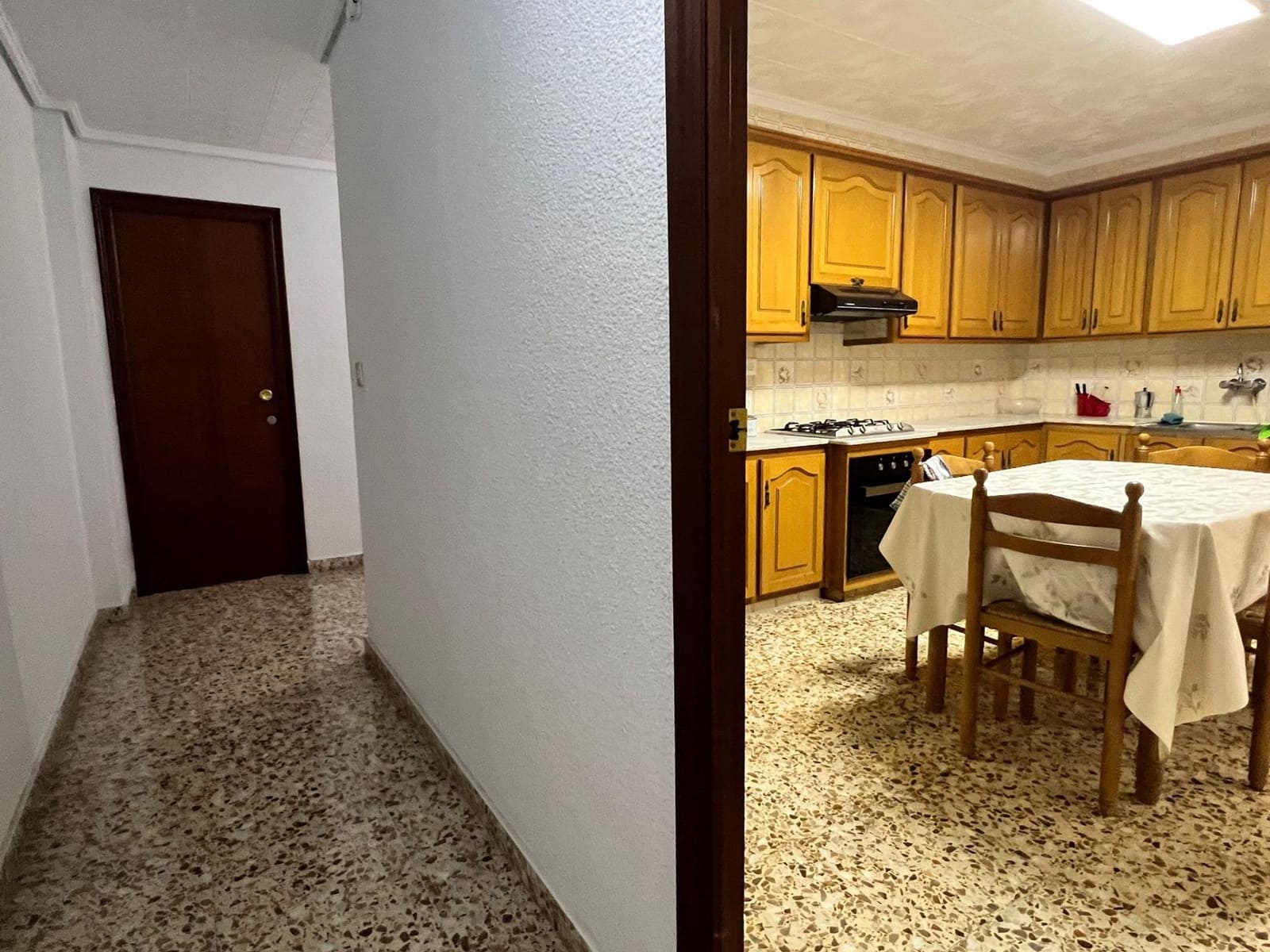 4 soveværelse Lejlighed til leje i Elche / Elx - € 300 (Ref: 8542134)