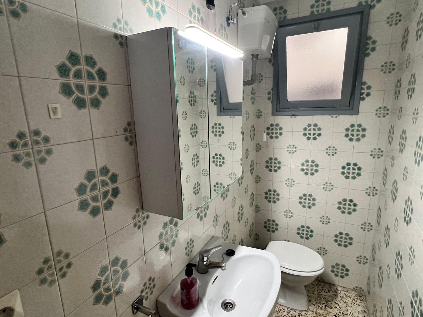 4 soveværelse Lejlighed til leje i Elche / Elx - € 300 (Ref: 8542134)