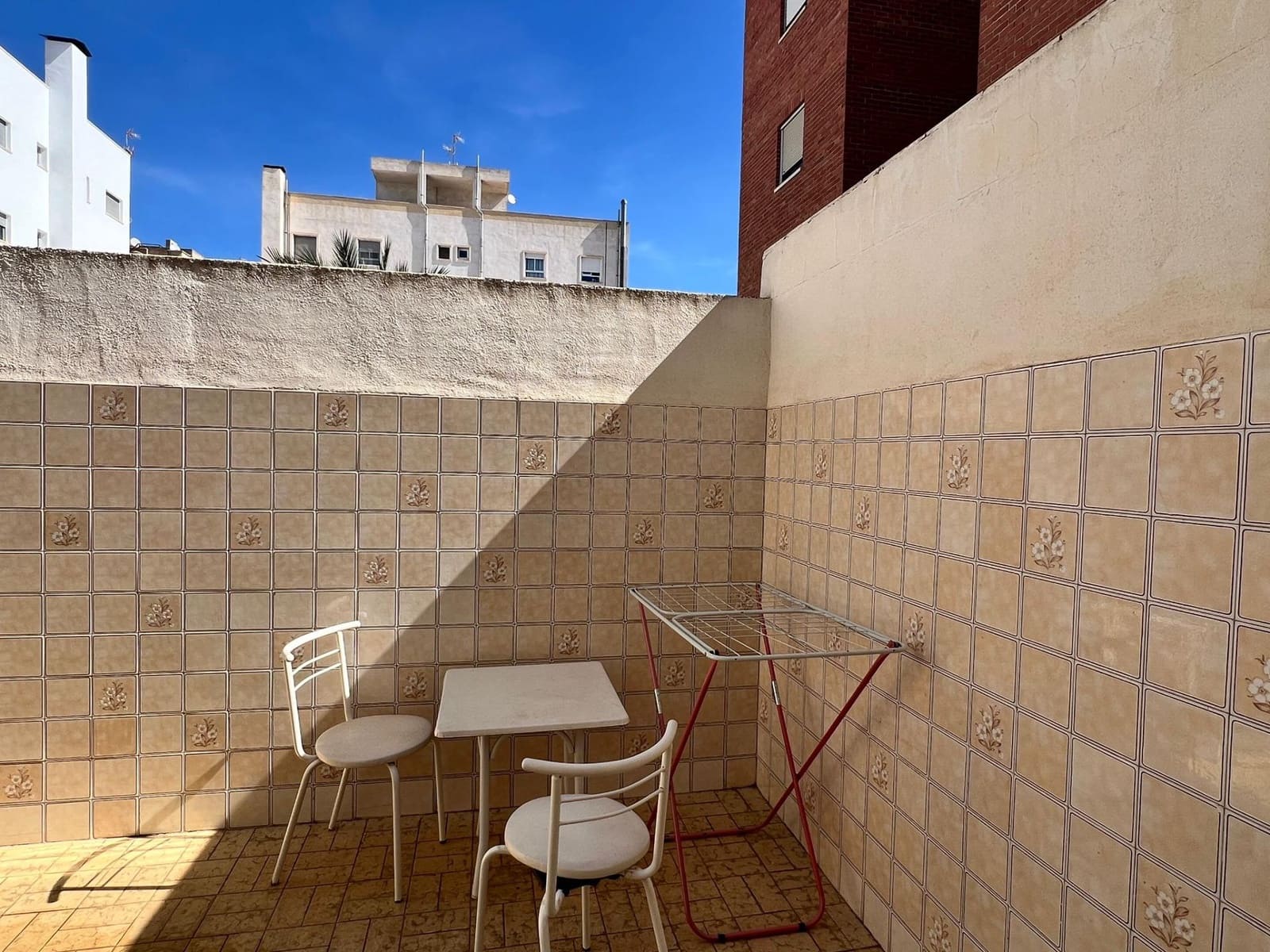 4 soveværelse Lejlighed til leje i Elche / Elx - € 300 (Ref: 8542134)