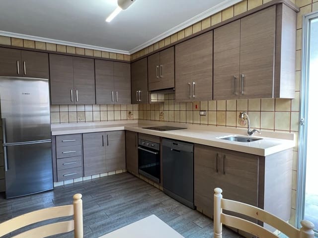 3 soverom Penthouse til leie i Centro, Elche / Elx - € 925 (Ref: 8672952)