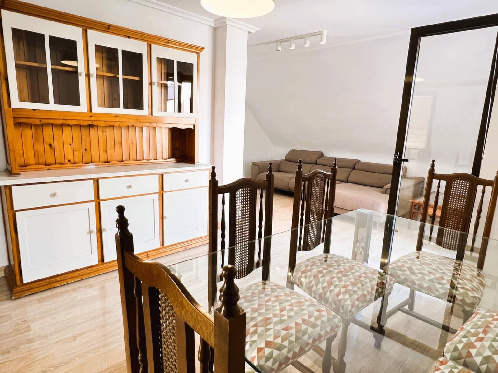 3 soverom Penthouse til leie i Elche / Elx - € 925 (Ref: 8672952)