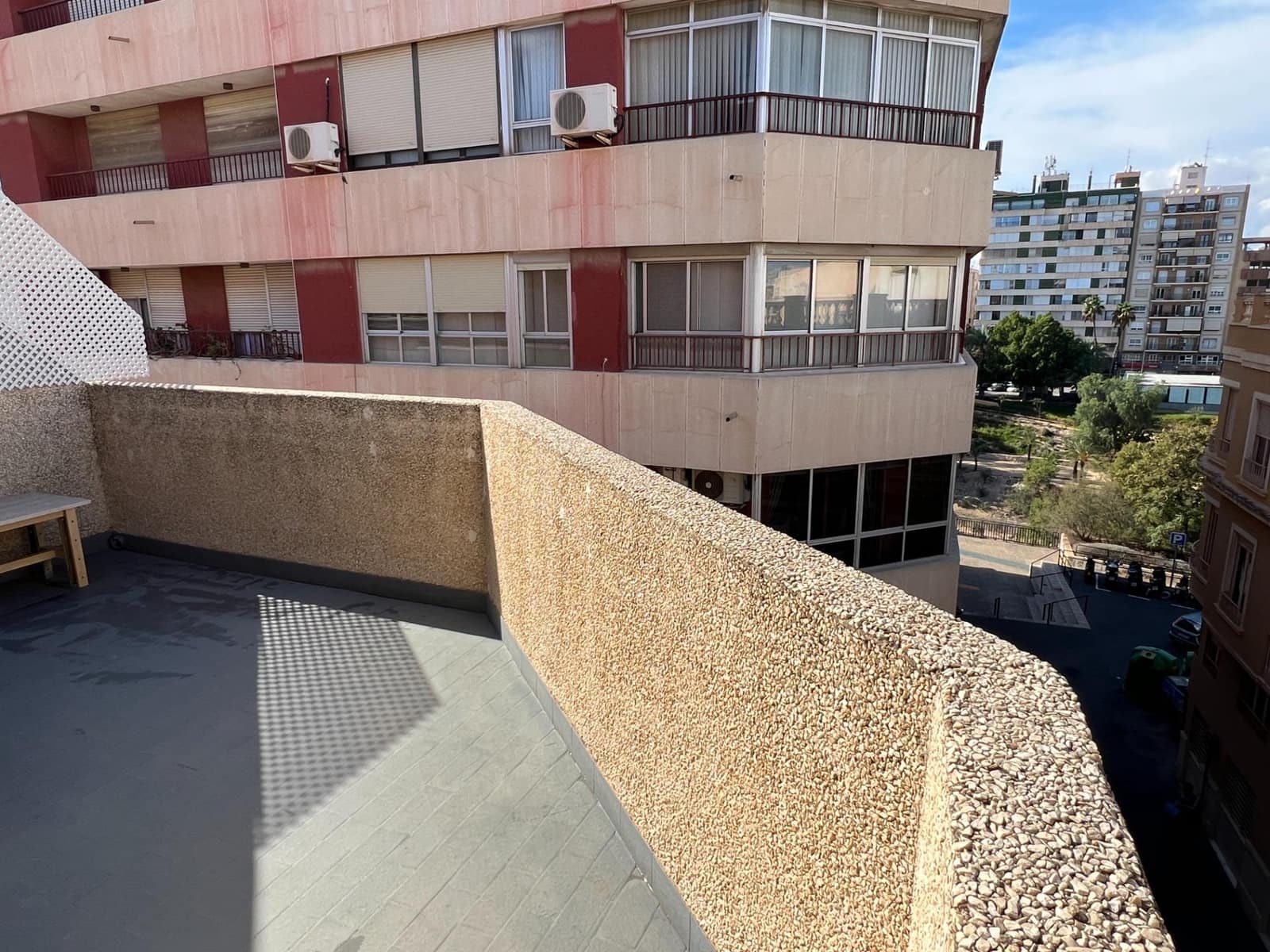 3 soverom Penthouse til leie i Elche / Elx - € 925 (Ref: 8672952)