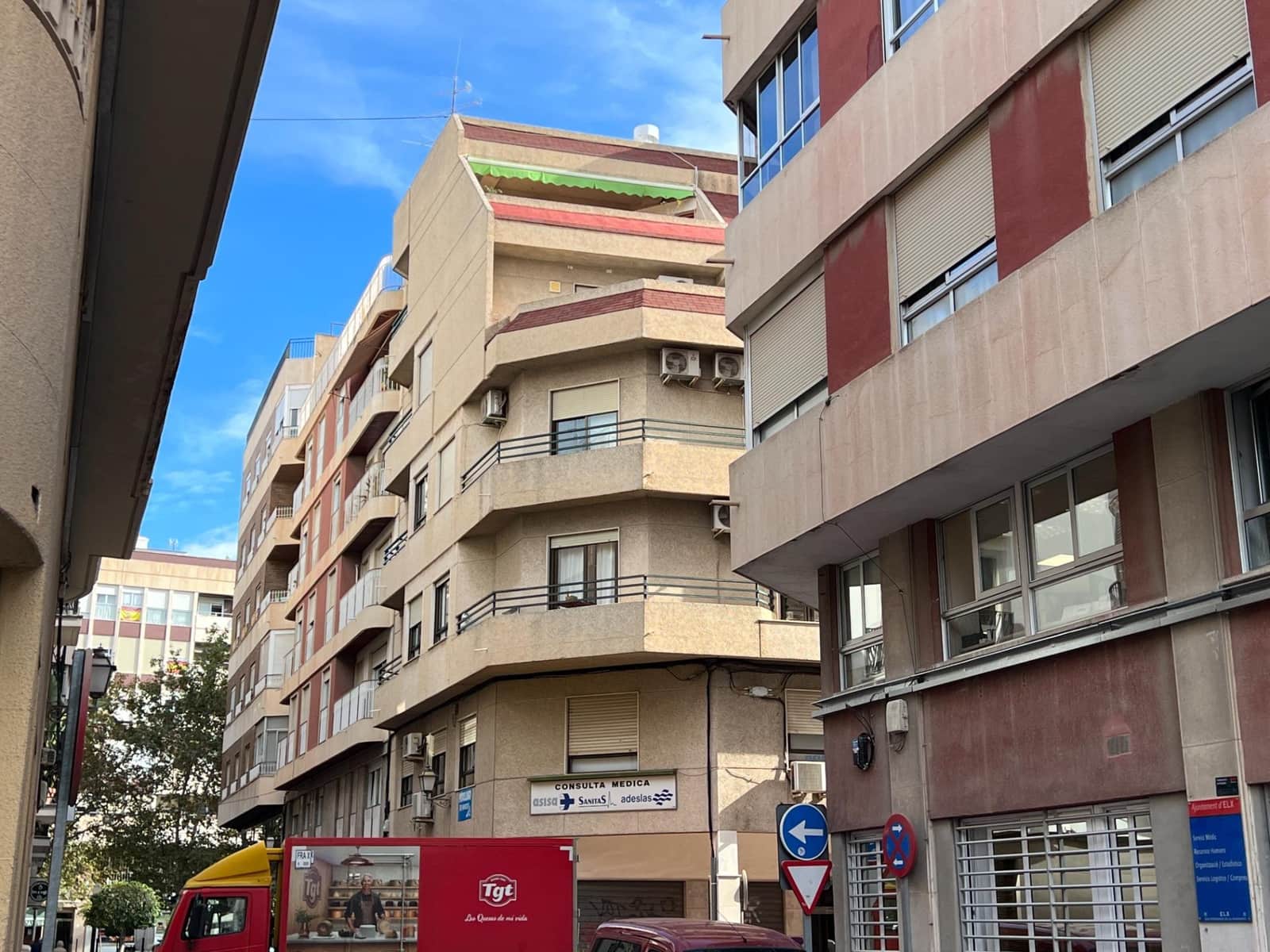 3 soverom Penthouse til leie i Elche / Elx - € 925 (Ref: 8672952)