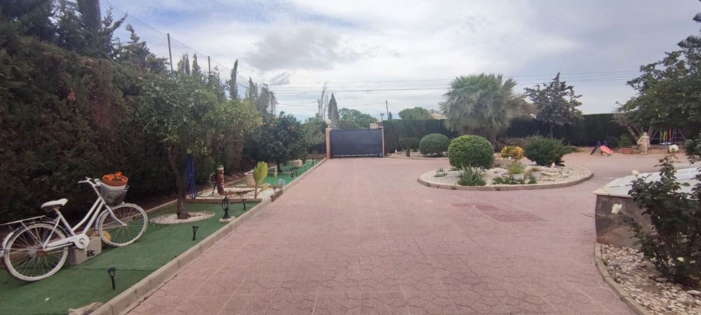 4 soveværelse Villa til salg i Elche / Elx med swimmingpool garage - € 479.900 (Ref: 8699847)