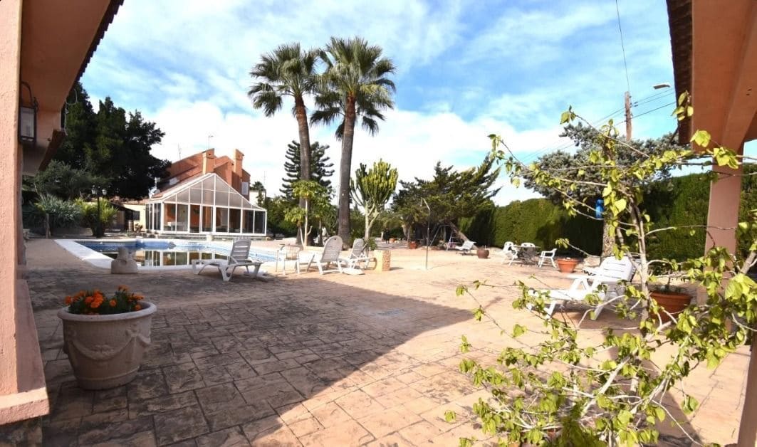 4 soveværelse Villa til salg i Elche / Elx med swimmingpool garage - € 479.900 (Ref: 8699847)