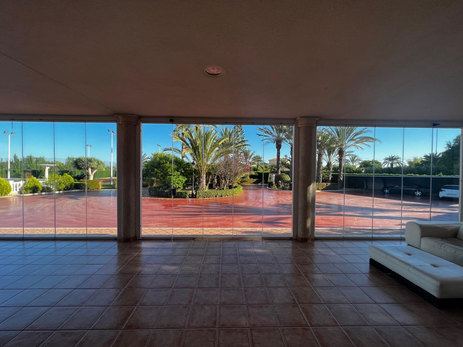 6 bedroom Villa for sale in Perleta with pool garage - € 950,000 (Ref: 8699853)