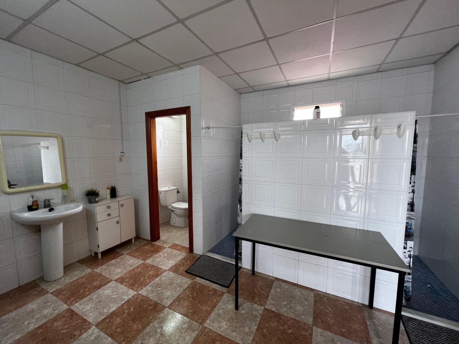 6 bedroom Villa for sale in Perleta with pool garage - € 950,000 (Ref: 8699853)