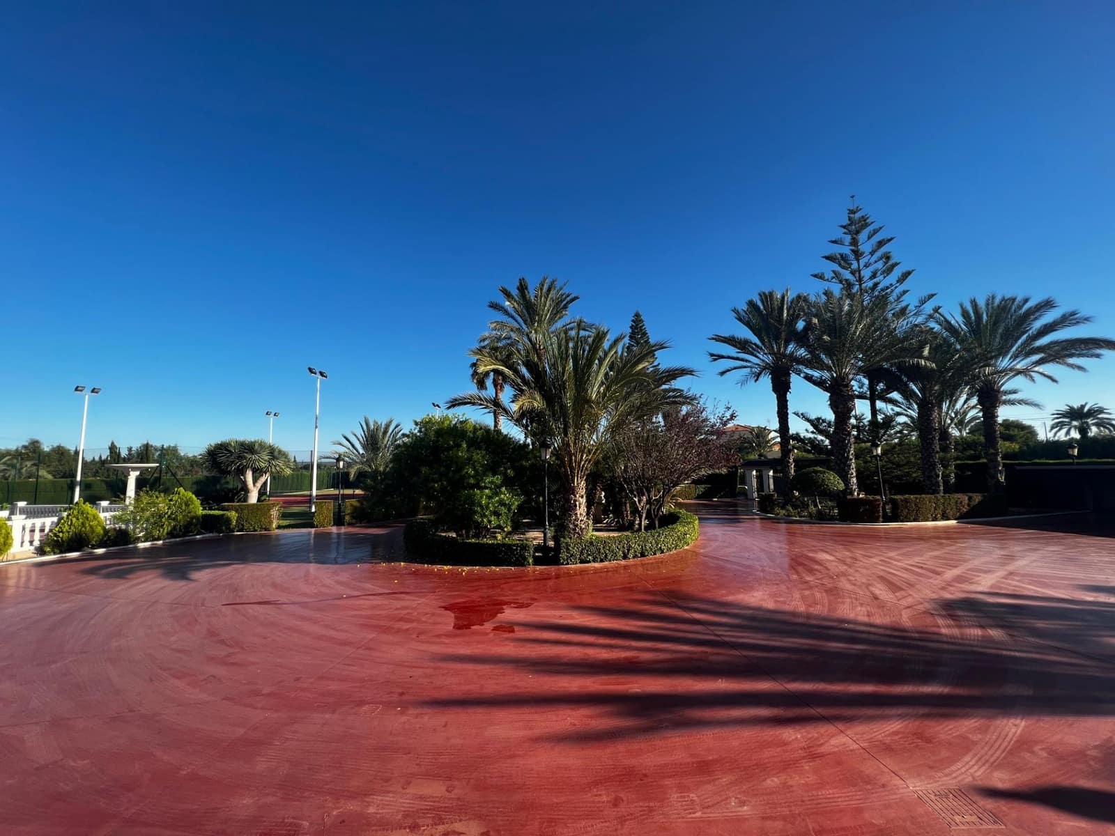 6 bedroom Villa for sale in Perleta with pool garage - € 950,000 (Ref: 8699853)