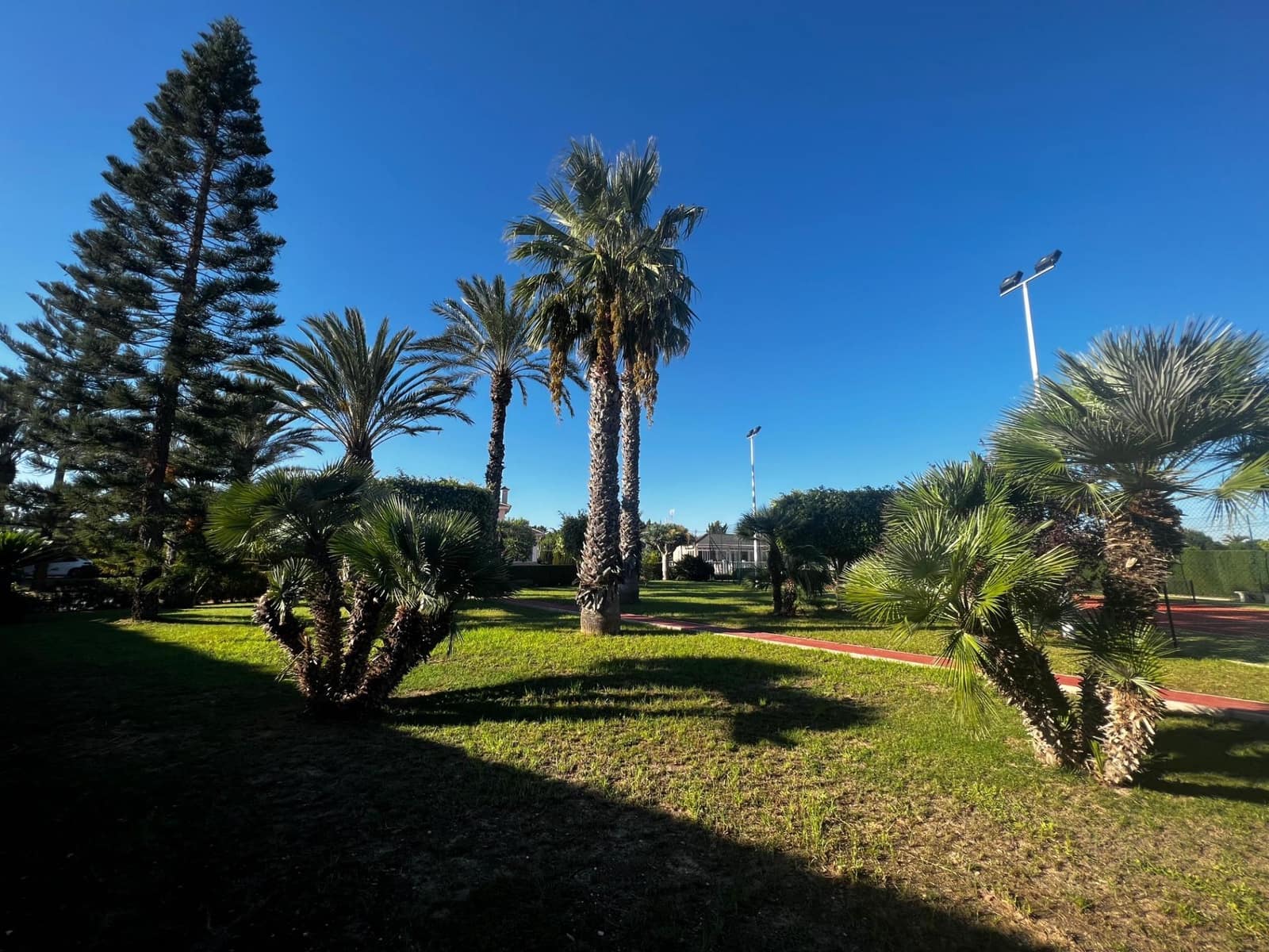 6 bedroom Villa for sale in Perleta with pool garage - € 950,000 (Ref: 8699853)