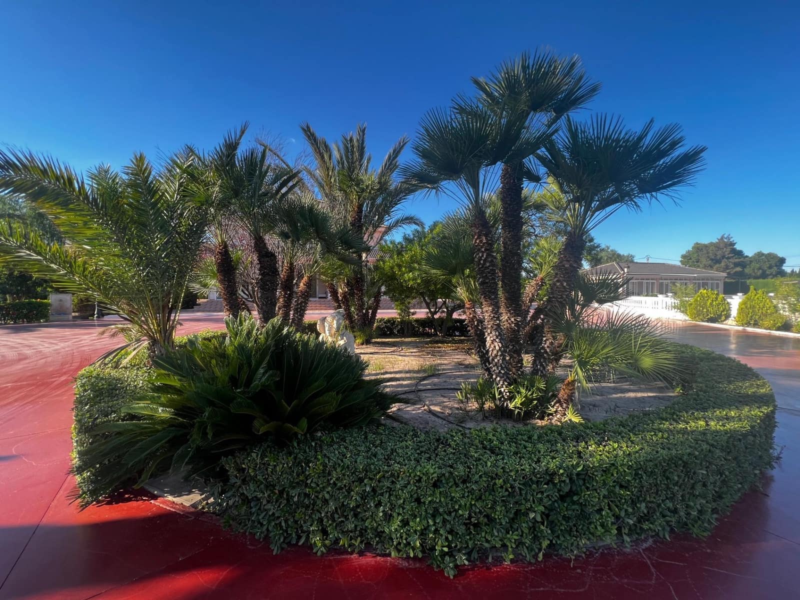 6 bedroom Villa for sale in Perleta with pool garage - € 950,000 (Ref: 8699853)