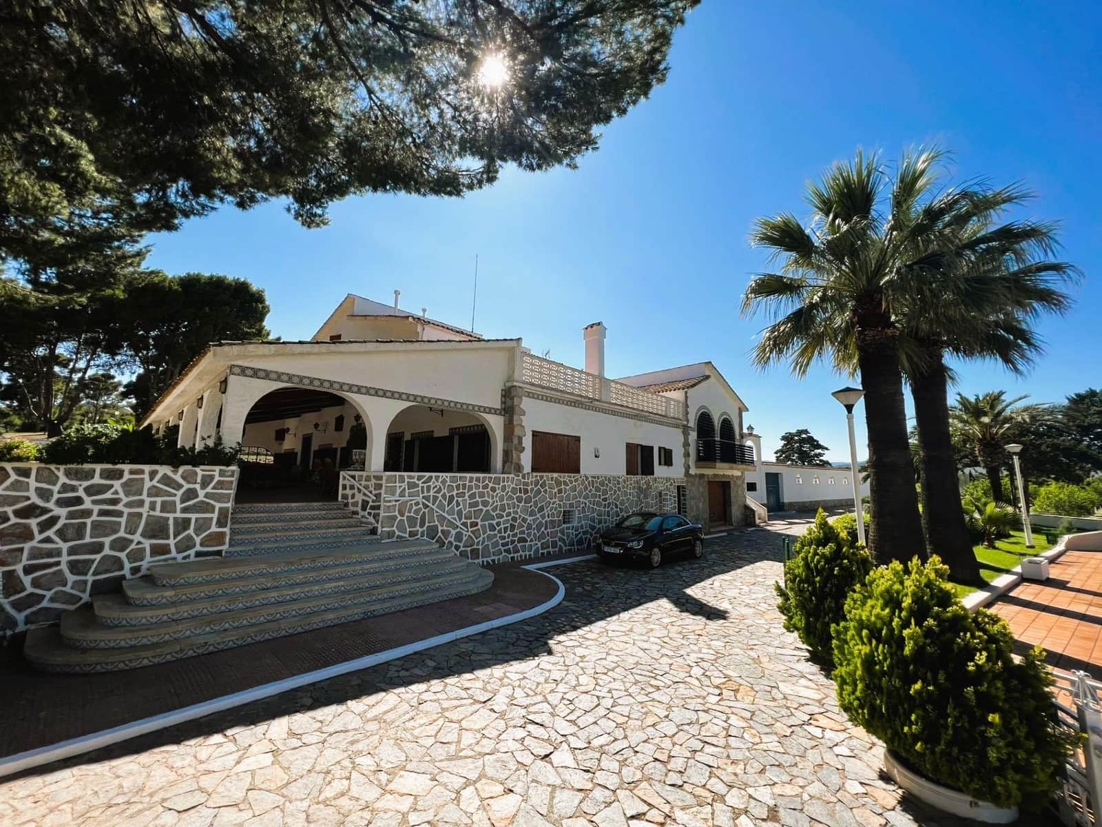 13 soveværelse Finca/Landehus til salg i Monovar / Monover med swimmingpool garage - € 7.000.000 (Ref: 8699855)