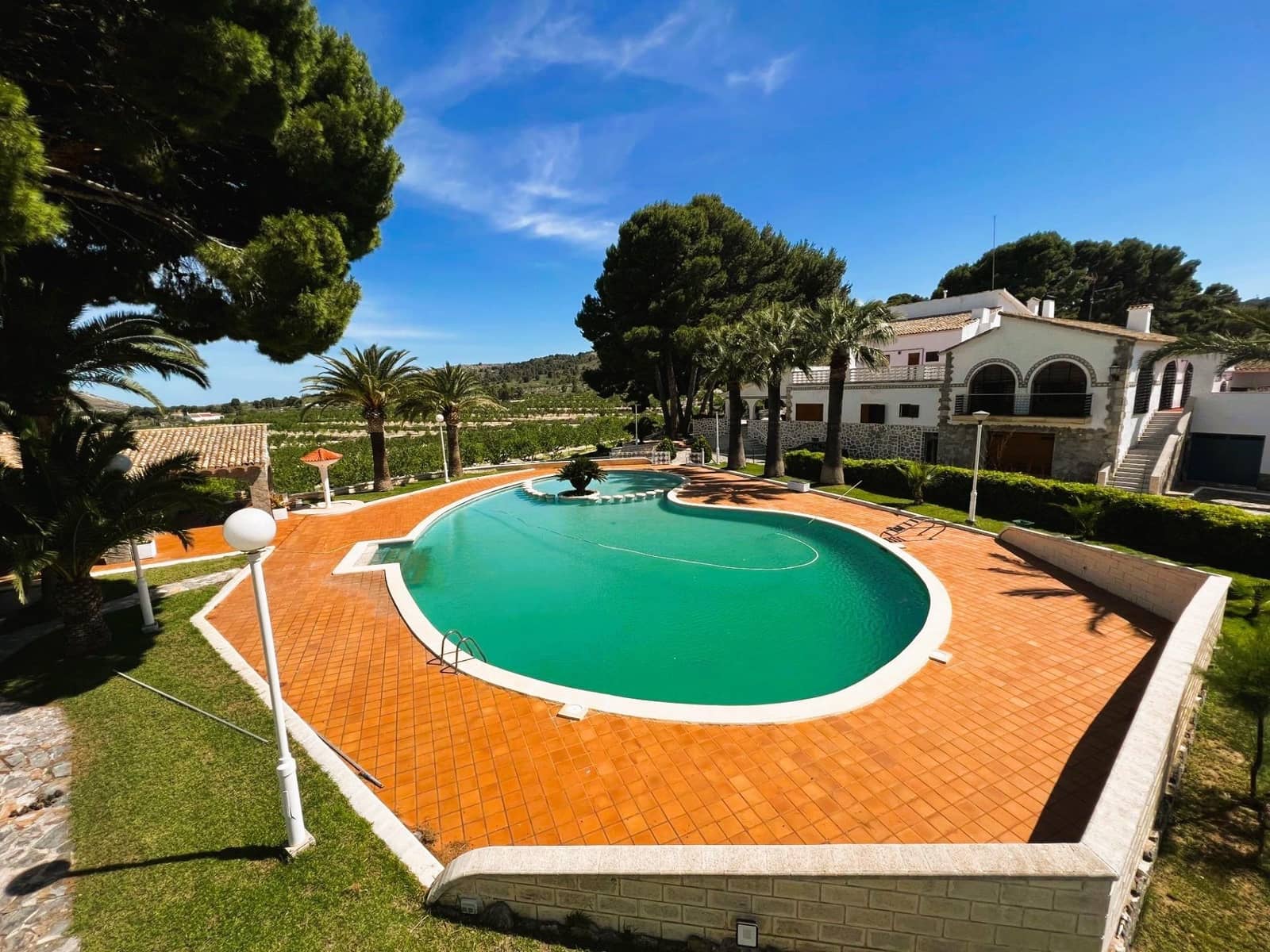 13 soveværelse Finca/Landehus til salg i Monovar / Monover med swimmingpool garage - € 7.000.000 (Ref: 8699855)