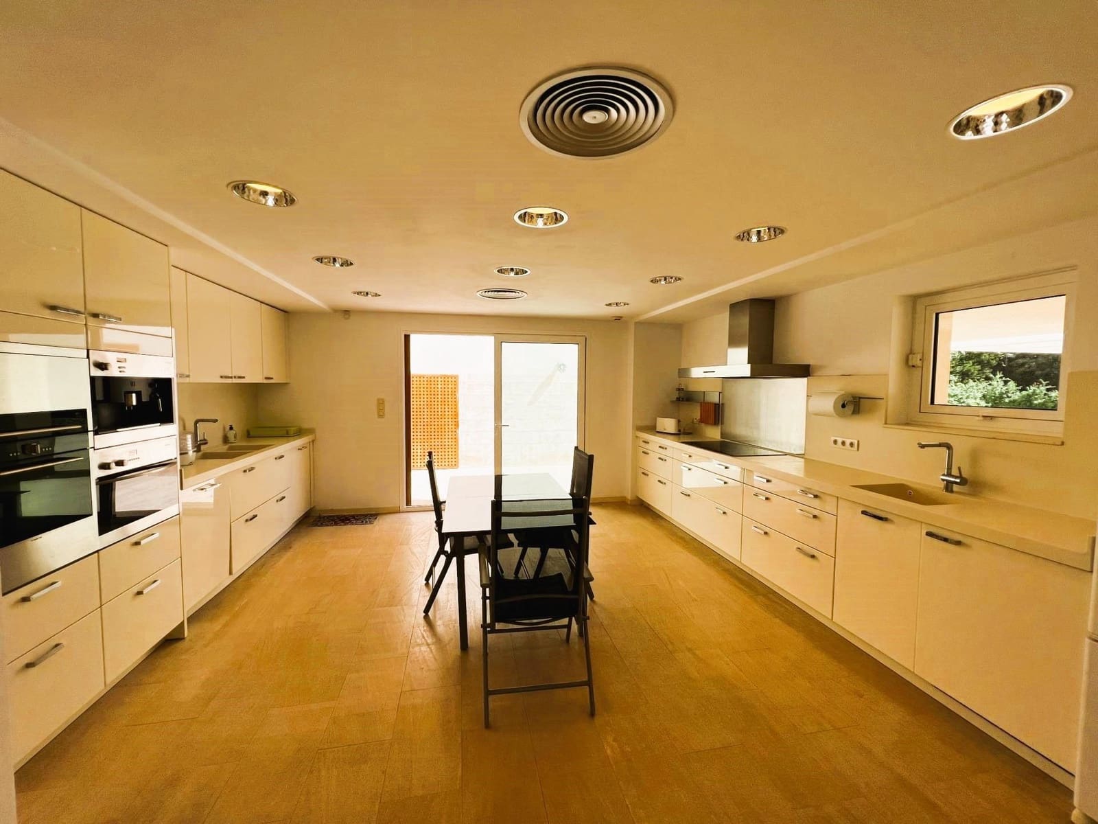 4 slaapkamer Villa te koop in Denia met zwembad garage - € 4.500.000 (Ref: 8699857)