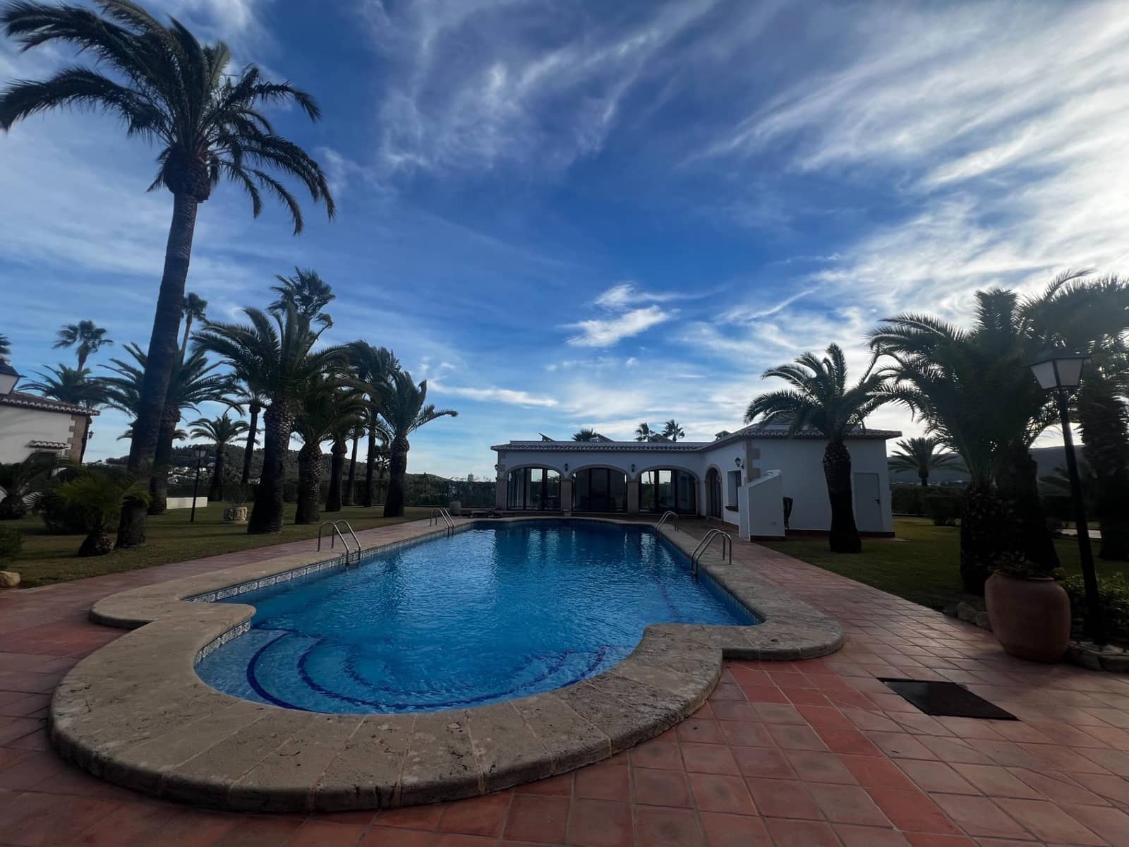 13 Zimmer Villa zu verkaufen in Javea / Xabia mit Pool Garage - 3.620.000 € (Ref: 8699858)