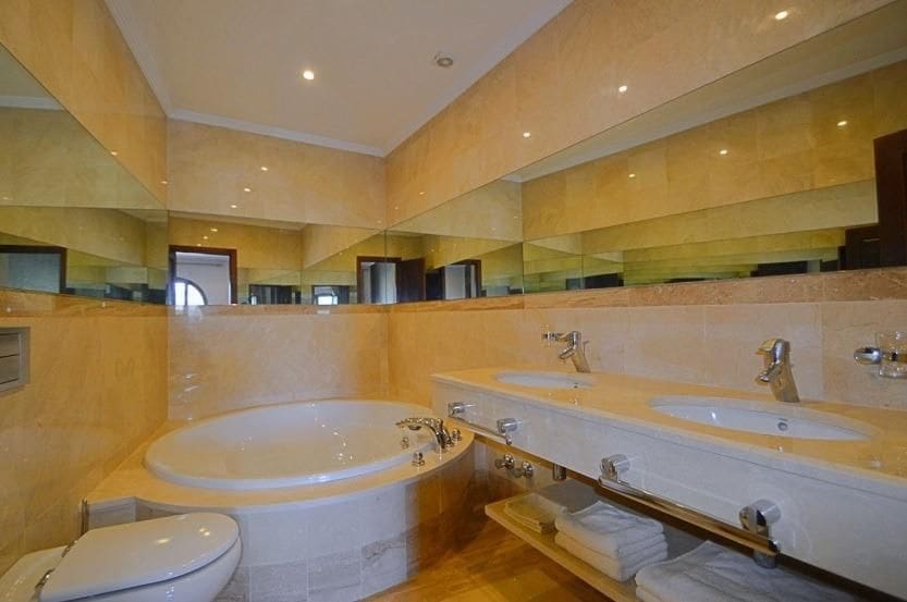 10 soverom Villa til salgs i Javea / Xabia med svømmebasseng garasje - € 7 850 000 (Ref: 8699859)