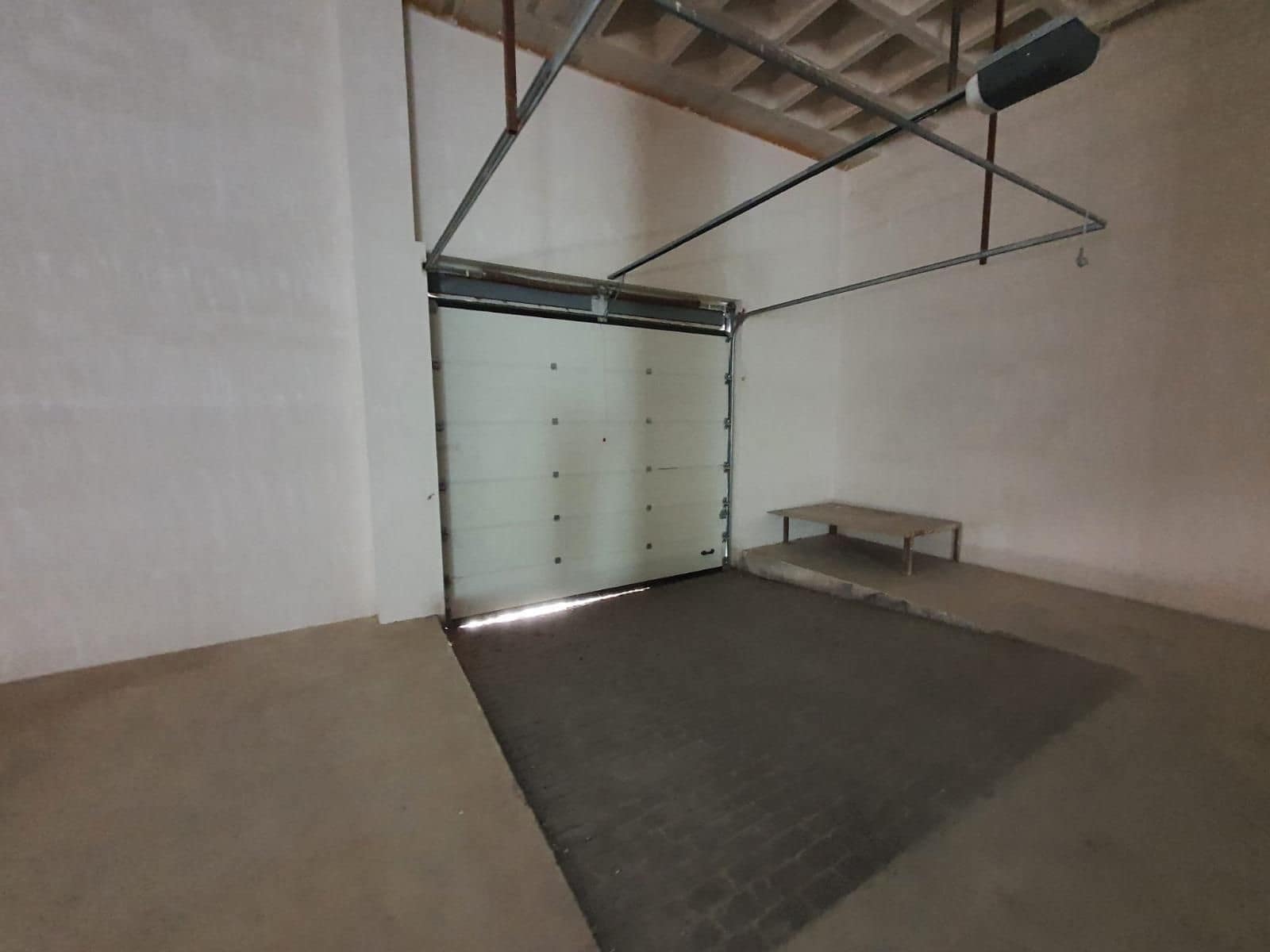 Virksomhed til leje i Elche / Elx med garage - € 3.500 (Ref: 8699861)