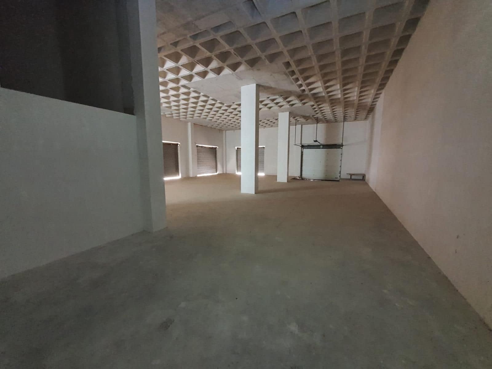 Virksomhed til leje i Elche / Elx med garage - € 3.500 (Ref: 8699861)