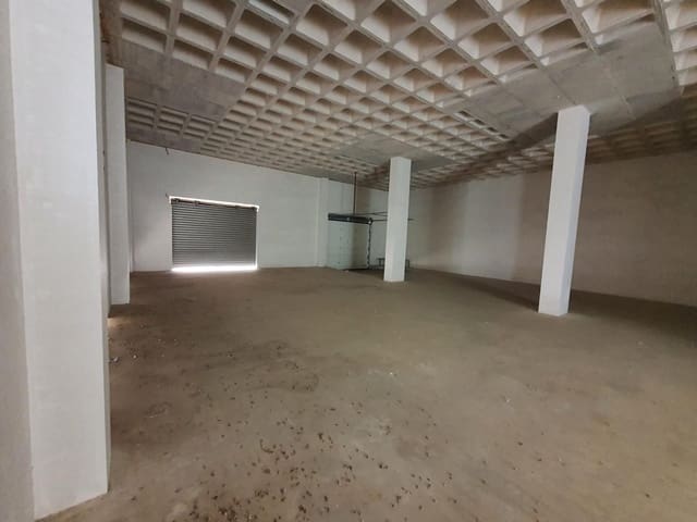 Business for rent in Elche / Elx with garage - € 3,500 (Ref: 8699861)
