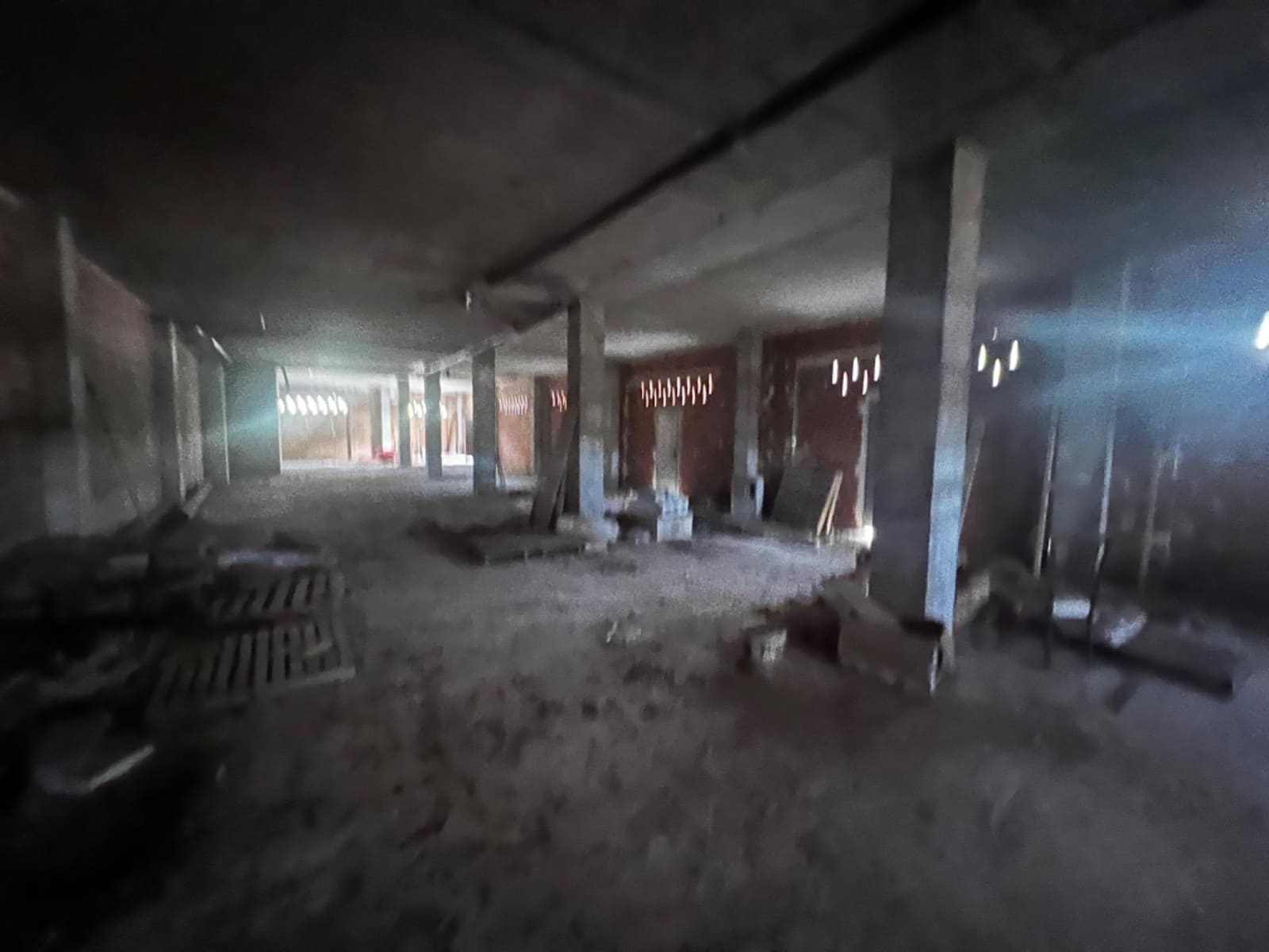 Comercial para arrendar em Elche / Elx - 2 460 € (Ref: 8699869)