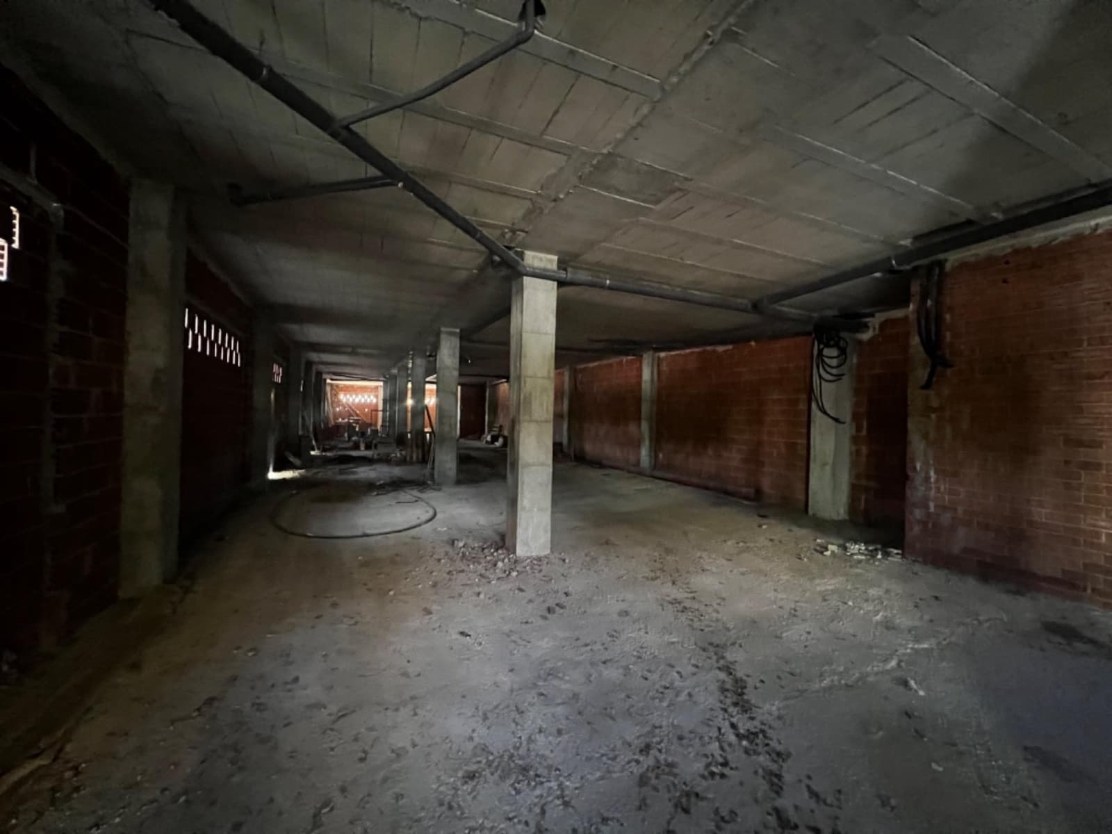 Comercial para arrendar em Elche / Elx - 2 460 € (Ref: 8699869)