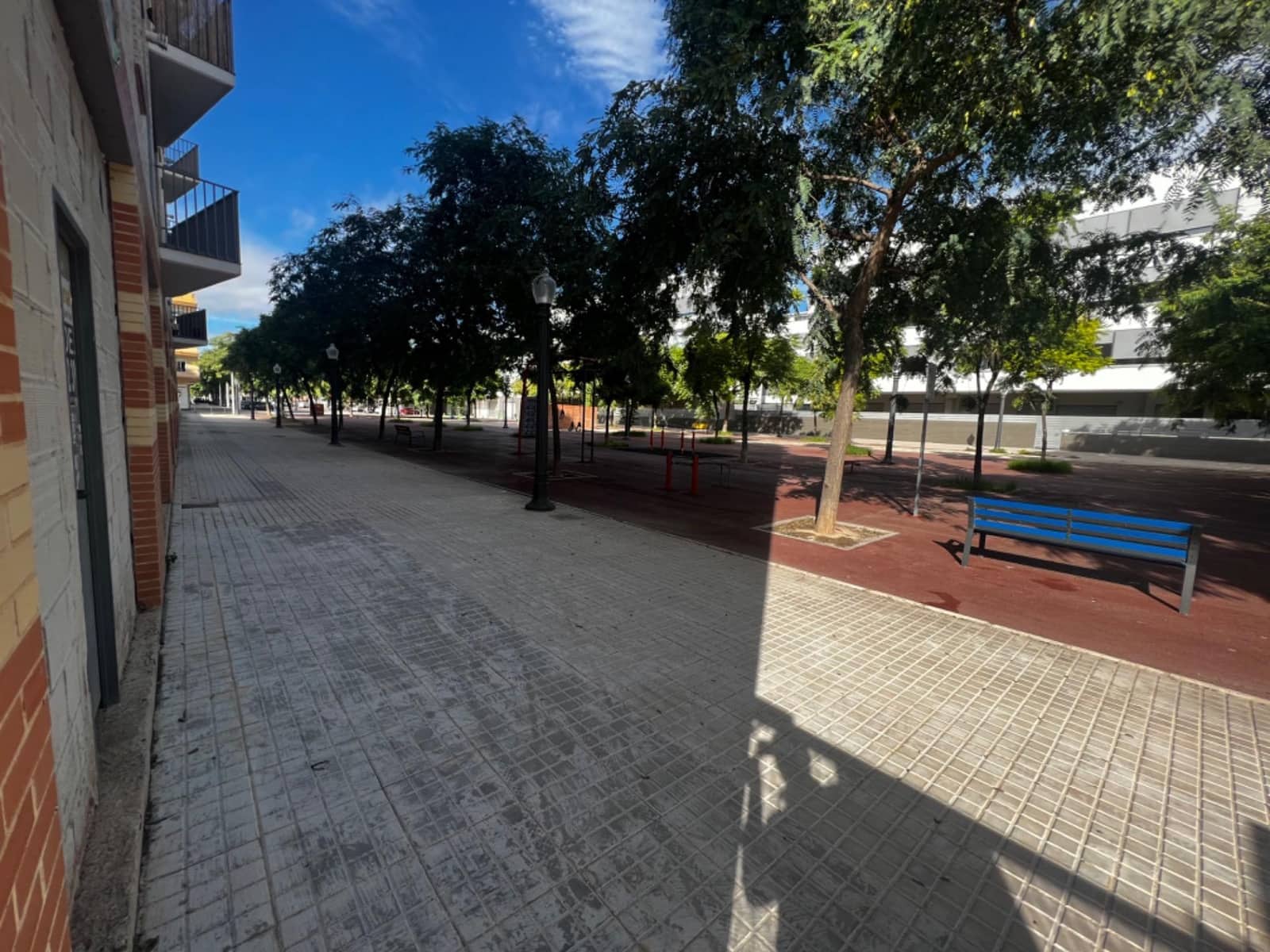 Comercial para arrendar em Elche / Elx - 2 460 € (Ref: 8699869)