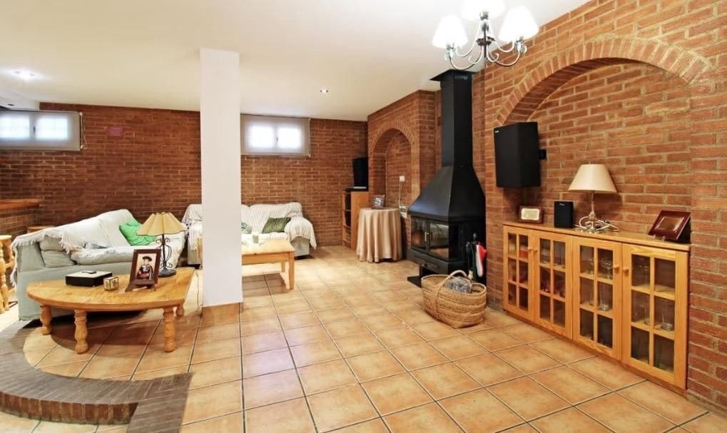 4 sypialnia Willa na sprzedaż w Elche / Elx - 350 000 € (Ref: 8699870)