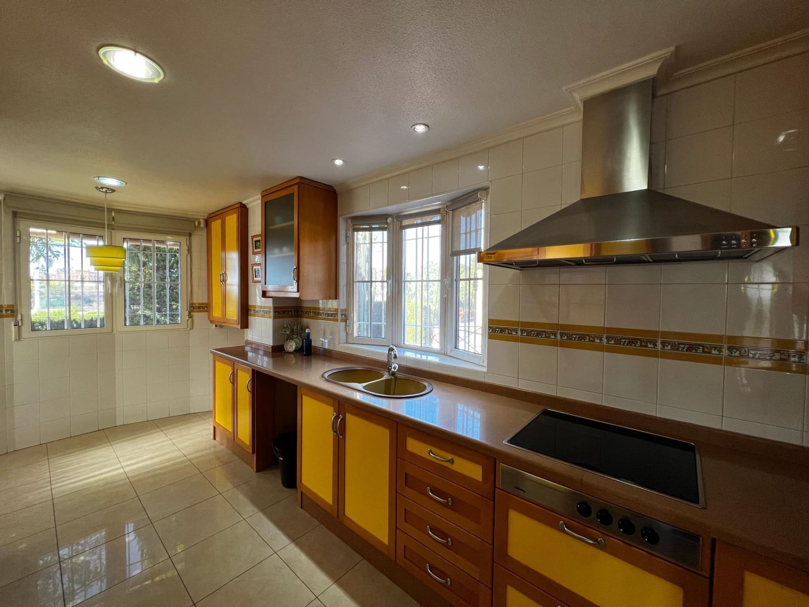 4 sypialnia Willa na sprzedaż w Elche / Elx - 350 000 € (Ref: 8699870)