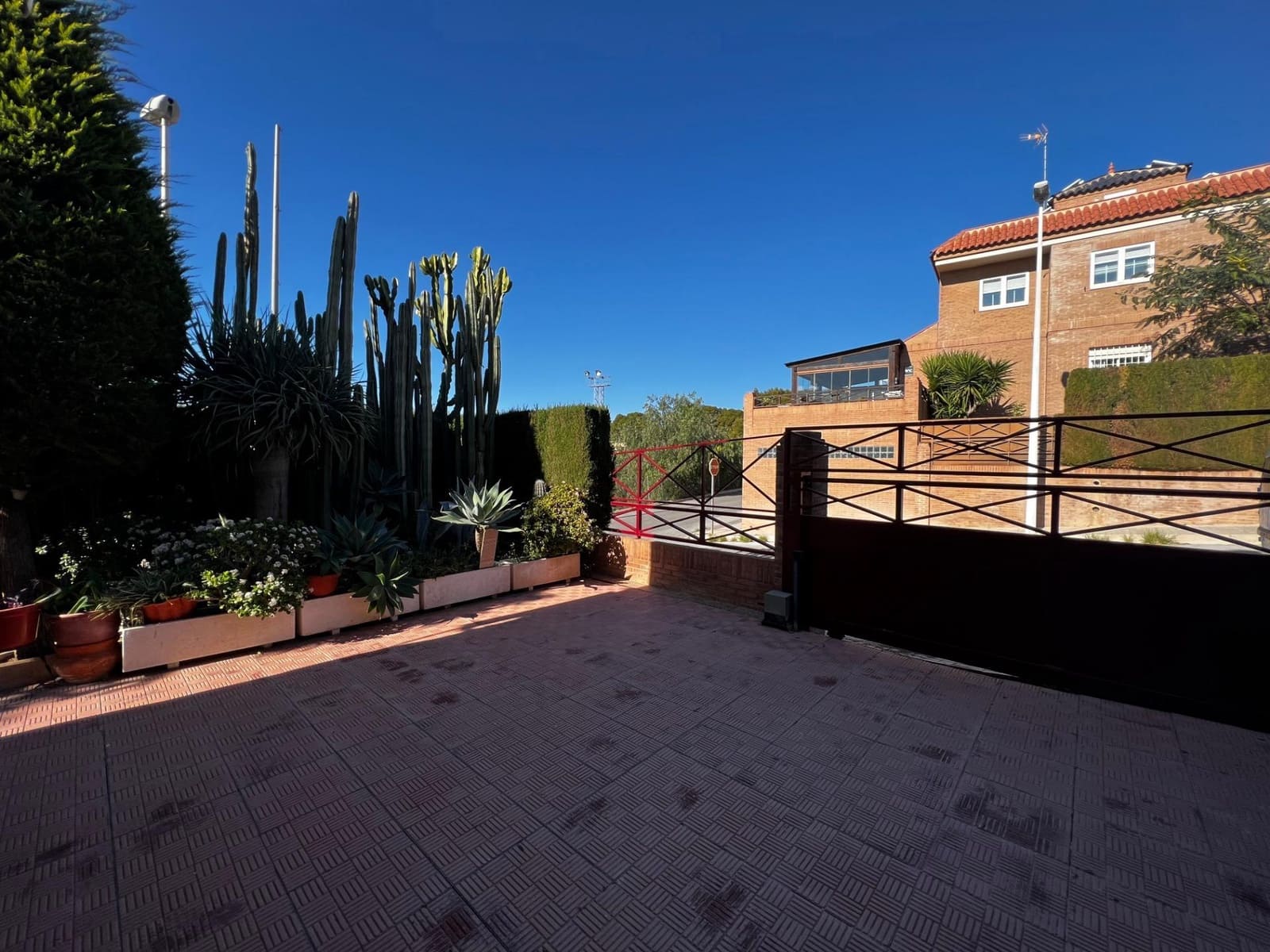 4 sypialnia Willa na sprzedaż w Elche / Elx - 350 000 € (Ref: 8699870)