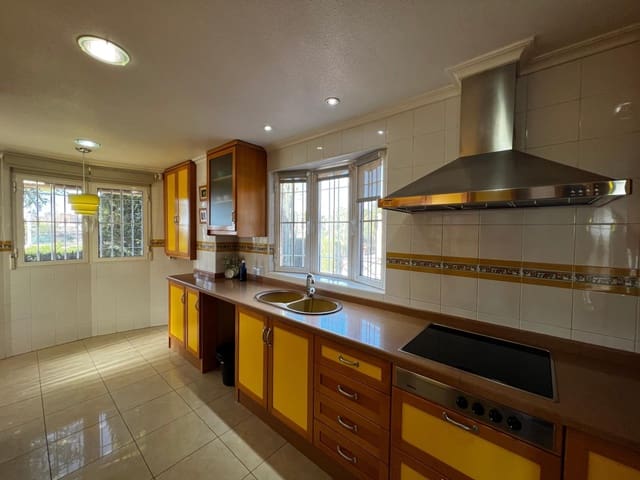 4 sypialnia Willa na sprzedaż w Elche / Elx - 350 000 € (Ref: 8699870)