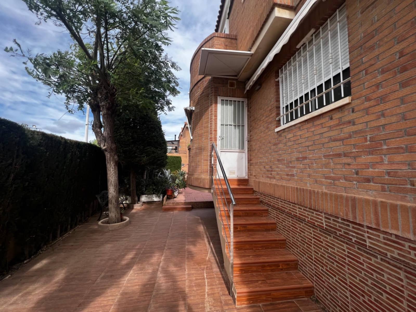 4 sypialnia Willa na sprzedaż w Elche / Elx - 350 000 € (Ref: 8699870)