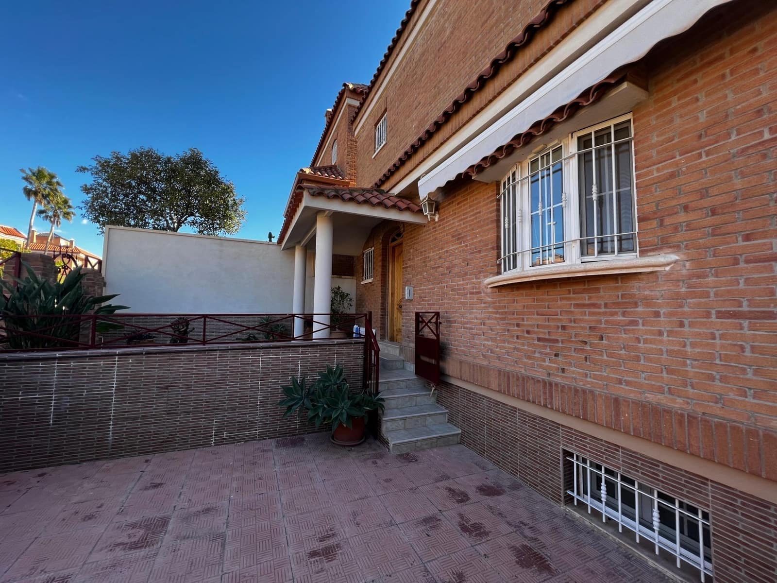 4 sypialnia Willa na sprzedaż w Elche / Elx - 350 000 € (Ref: 8699870)