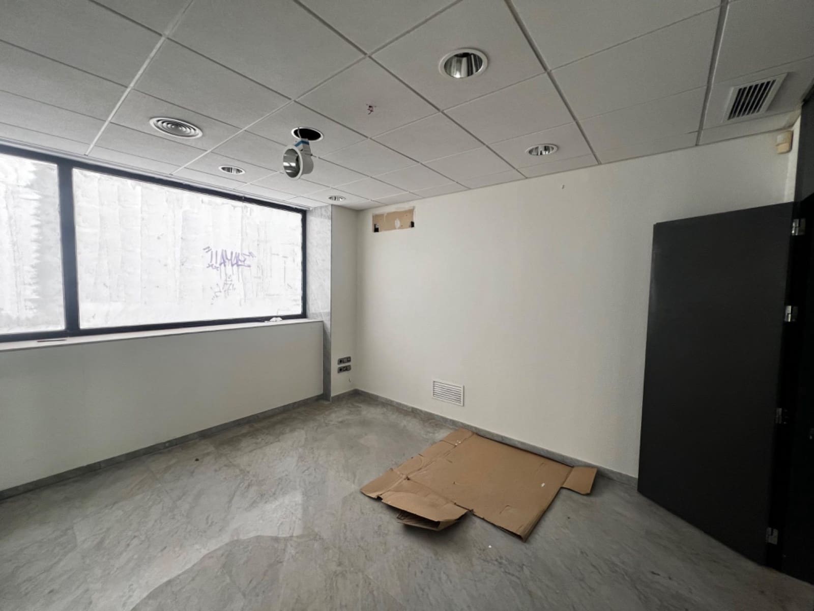 Gewerbe zu vermieten in Elche / Elx - 3.000 € (Ref: 8699887)