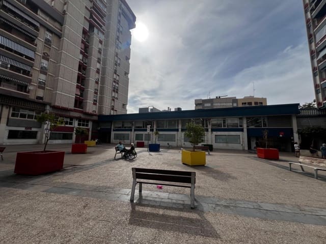 Local Commercial à louer à Elche / Elx - 3 000 € (Ref: 8699887)